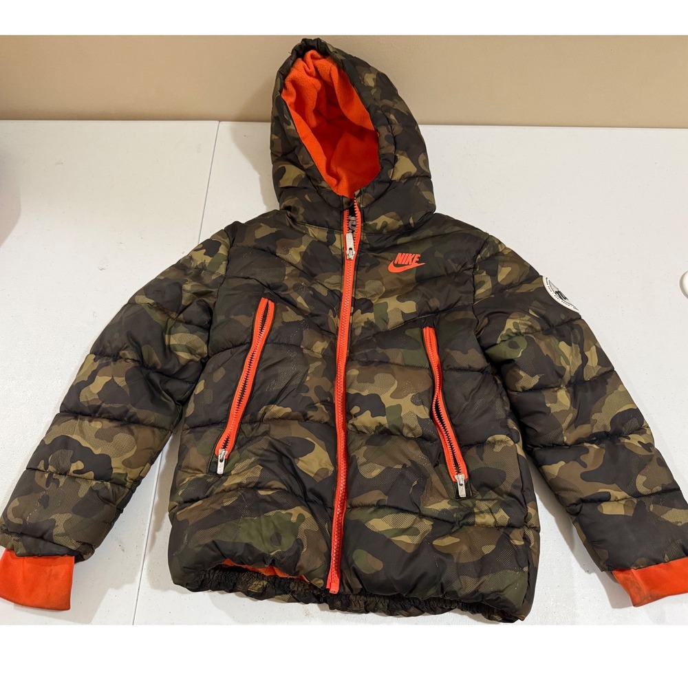 Nike Boys Camo Puffer Jacket Orange Hooded Full Zip Coat Size 7 L 6-7 Yrs